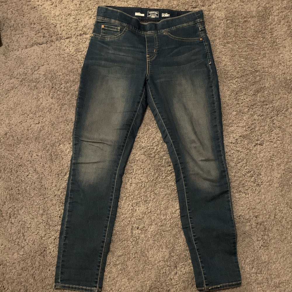 Signature by Levi Strauss